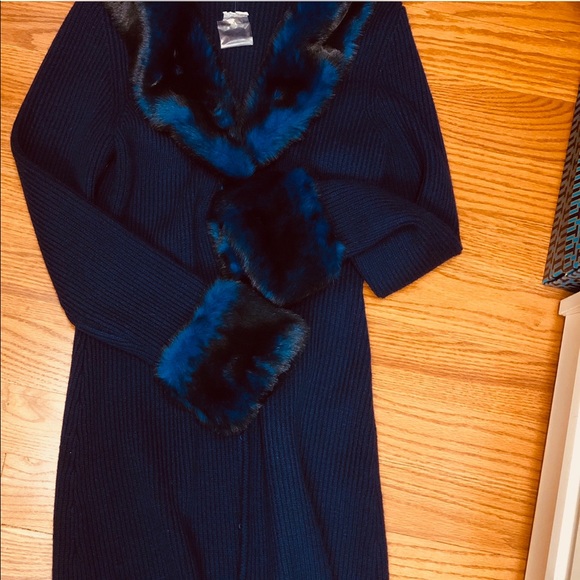 Long sweater jacket with the four ,easy to wear !! - Picture 3 of 4